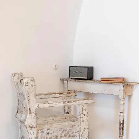 Riad Caval I Fira (Santorini)