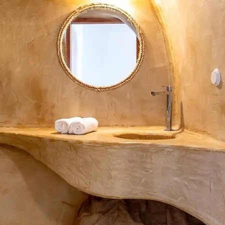 Caval I 3* Fira (Santorini)